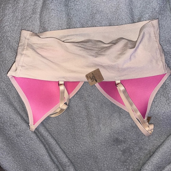 Pink brand bras - Picture 2 of 4
